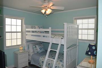 Vacation House for 6 Guests in Dauphin Island, Mobile Bay, Picture 1