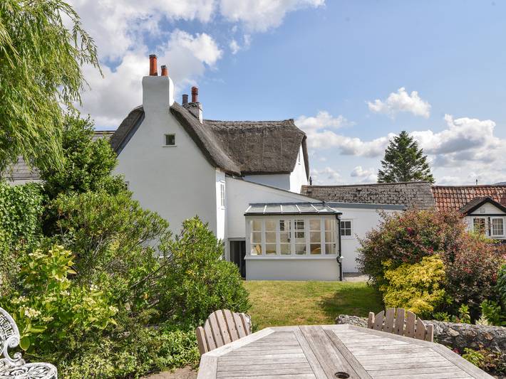 Cottage for 6 people, with Terrace and Garden in Charmouth