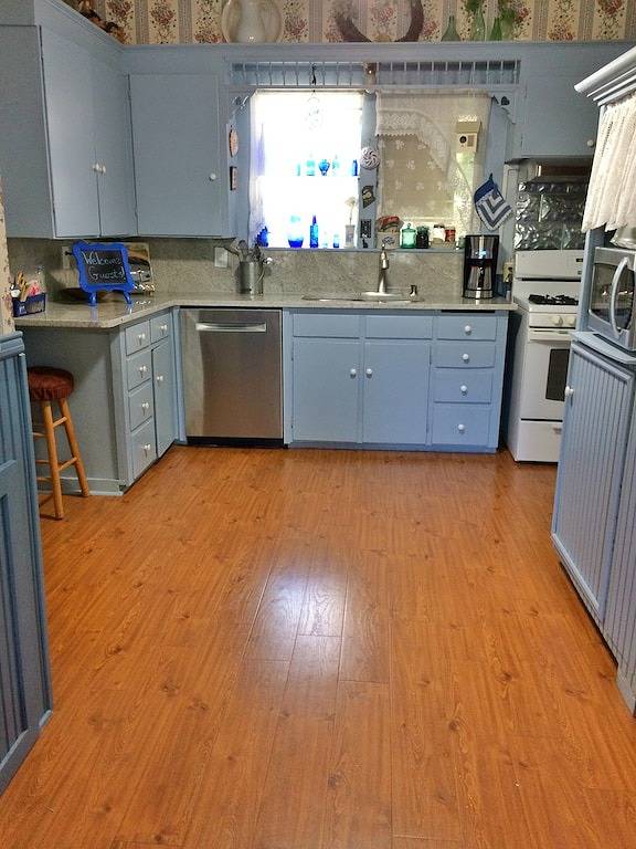 Malerisches und gemütliches viktorianisches Haus in der Nähe von Grün, Schlitterbahn und Innenstadt! in New Braunfels, Comal County