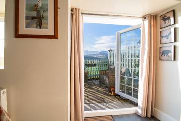 Holiday Home for 2 People in Llyn Tegid, Gwynedd, Photo 1