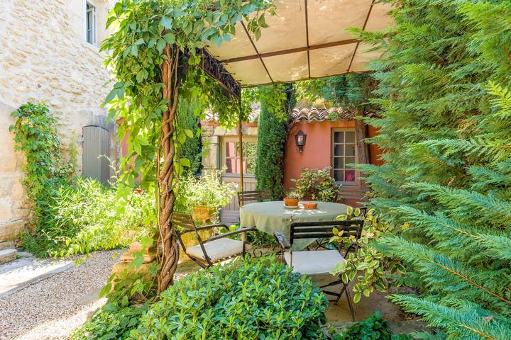 Chambre d’hôte pour 3 personnes, avec Jardin dans le Vaucluse