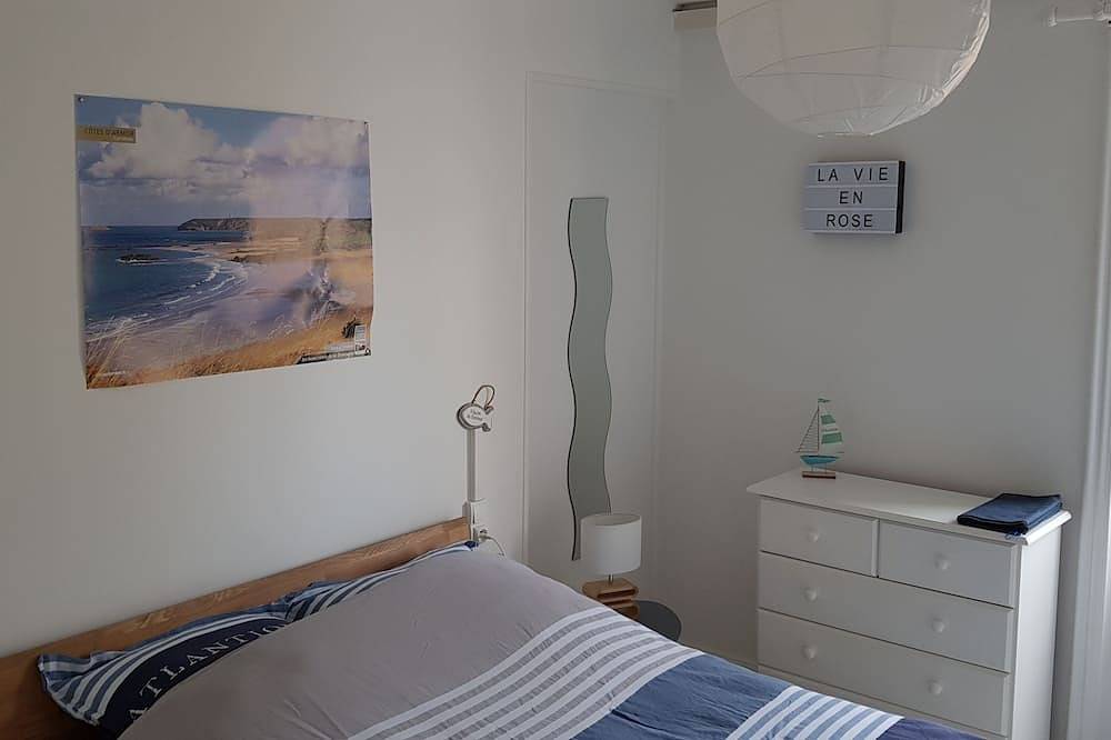 Entire apartment, Appartement Dans Petite Résidence au Pied du Port de Saint Quay Portrieux in Saint-Quay-Portrieux, Côte de Goëlo