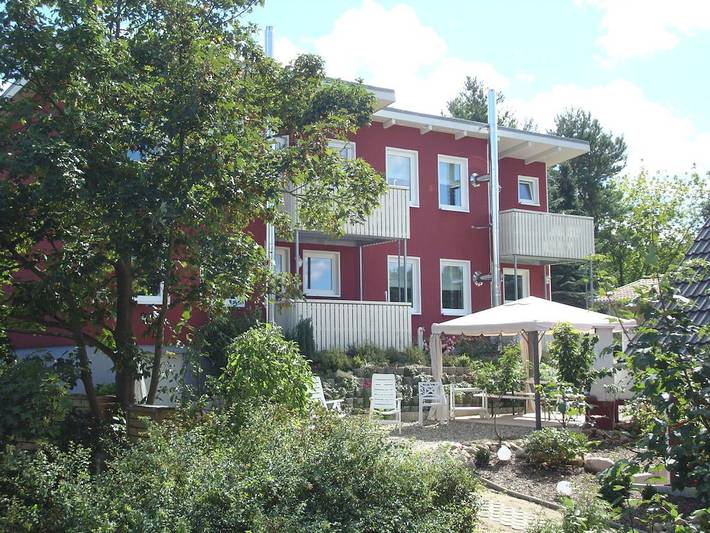 Ferienhaus für 2 Personen, mit Balkon und Seeblick in Zislow