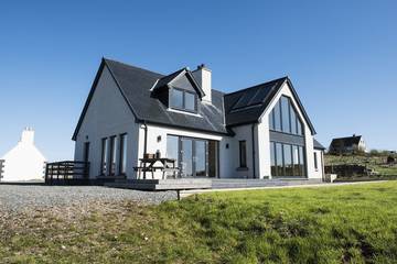 Cottage for 10 People in Lewis and Harris, Outer Hebrides, Photo 1