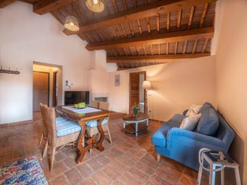 Gîte pour 4 personnes, avec piscine, adapté aux familles dans Villagrande (Mombaroccio)