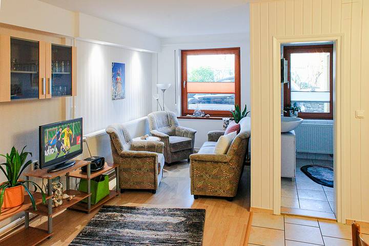 Ferienwohnung für 4 Personen, mit Garten in Kühlungsborn - 2