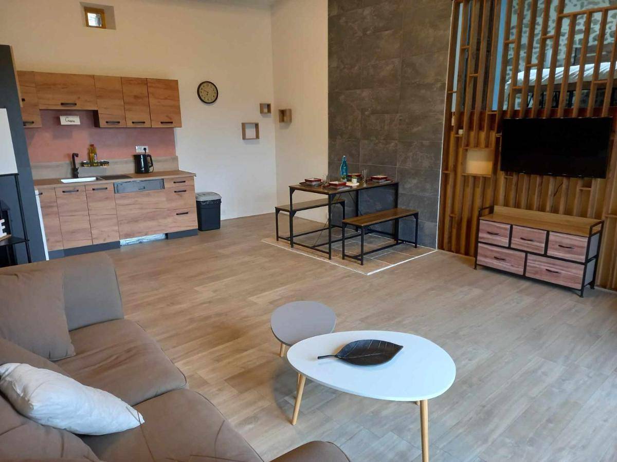 One-Bedroom House in La Chapelle-Agnon, Parc Naturel Régional Livradois-Forez