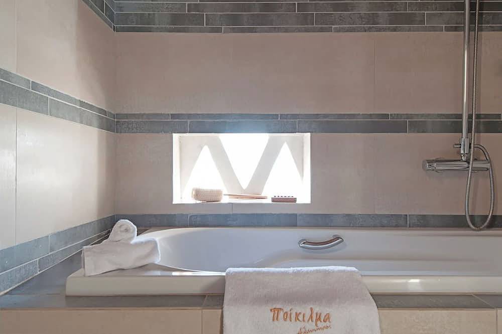 Deluxe Alonissos Island | Villa Elia | 1 Bedroom | Private Pool & Beautiful Sea in Alonissos