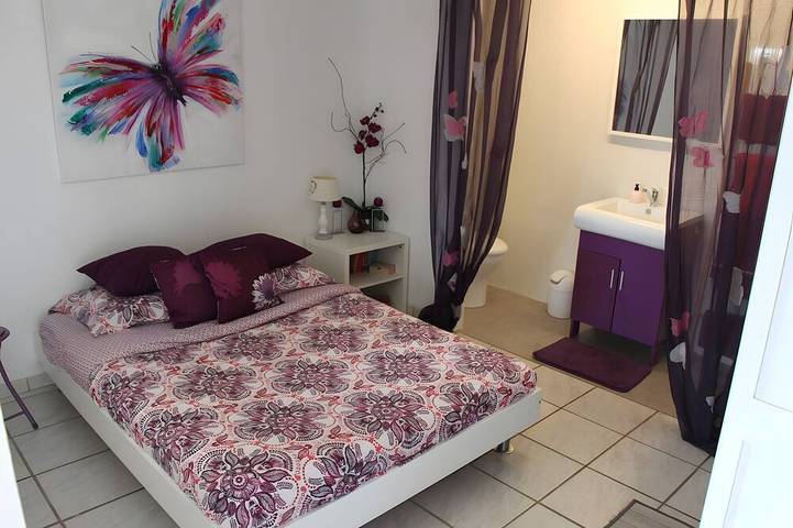 Location de vacances pour 6 personnes, avec terrasse, animaux acceptés à Saint-Lyé - 4