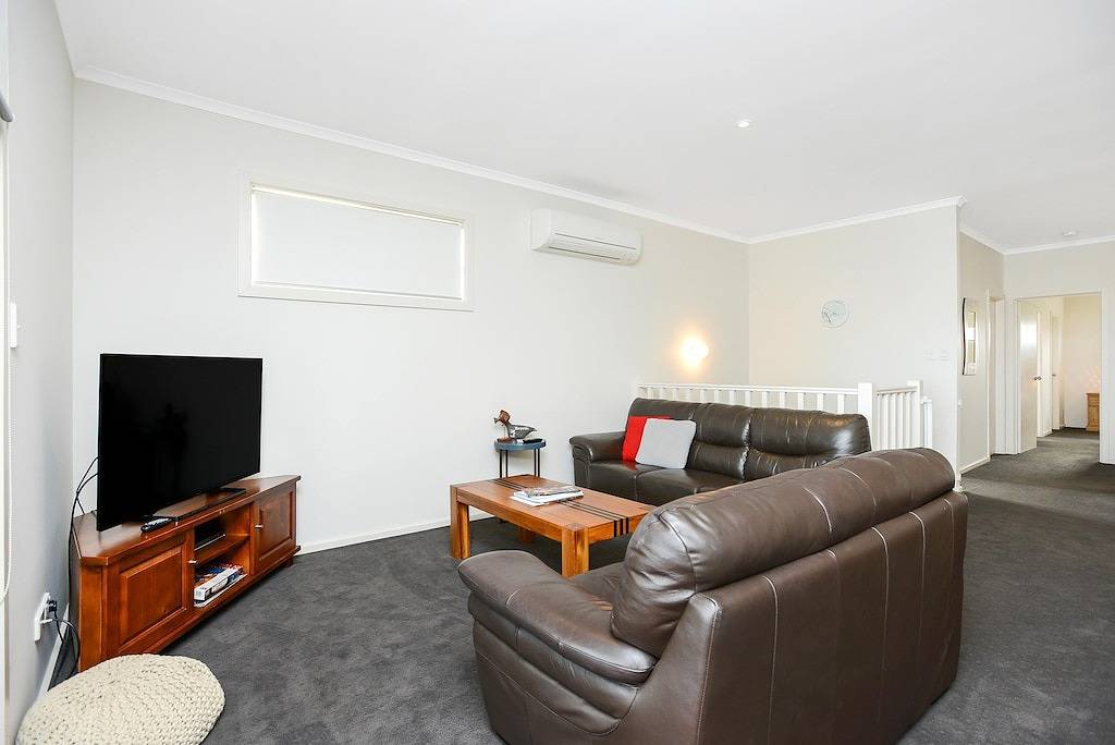 Holiday Home for 8 People in Aldinga Beach, City of Onkaparinga