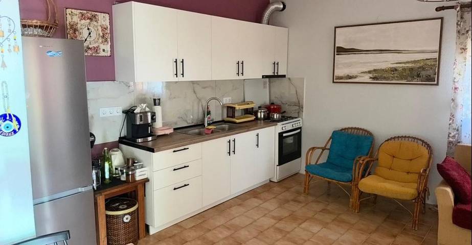 Location de vacances pour 4 personnes, avec Balcon et Terrasse ainsi que Jardin et Vue dans (Nea) Vrasna - 2
