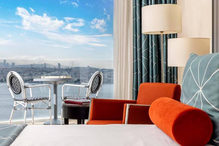 Hotel voor 4 personen, with Terras and Zwembad as well as Sauna and Uitzicht in Istanbul