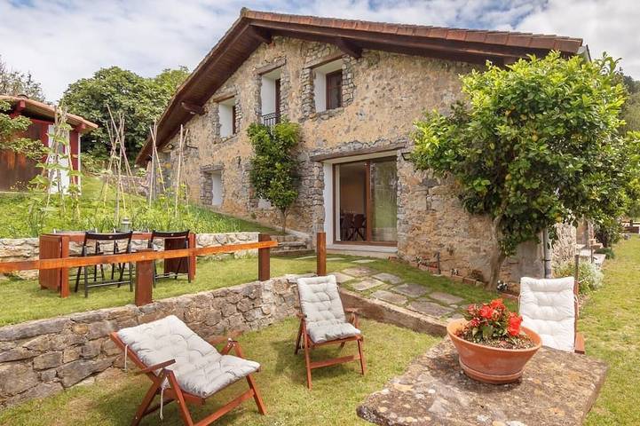 Villa for 8 people, with garden and terrace - 1