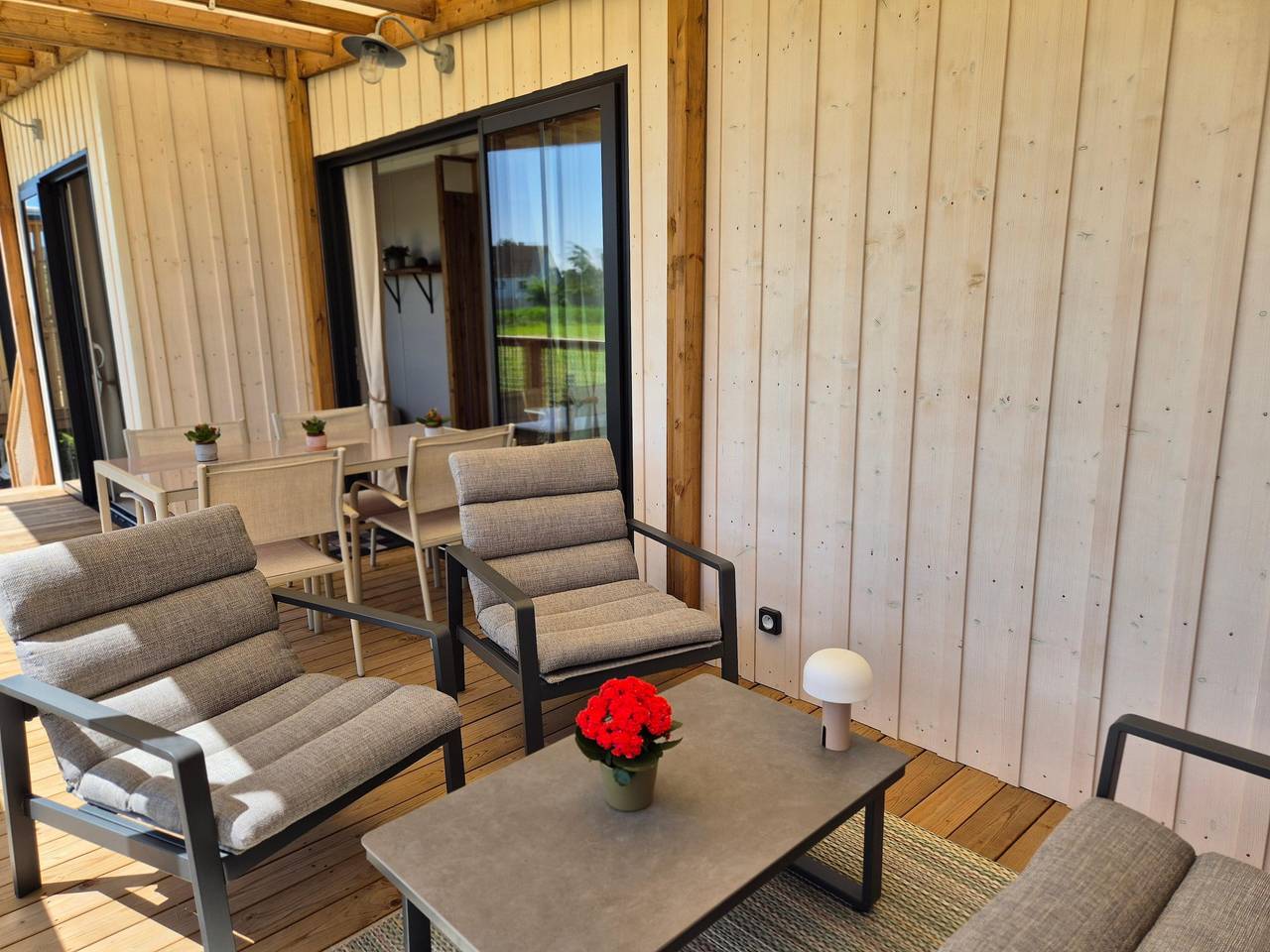 Chalet avec piscine à 500 m de la plage in Saint-Pair-sur-Mer, Côte de la Déroute