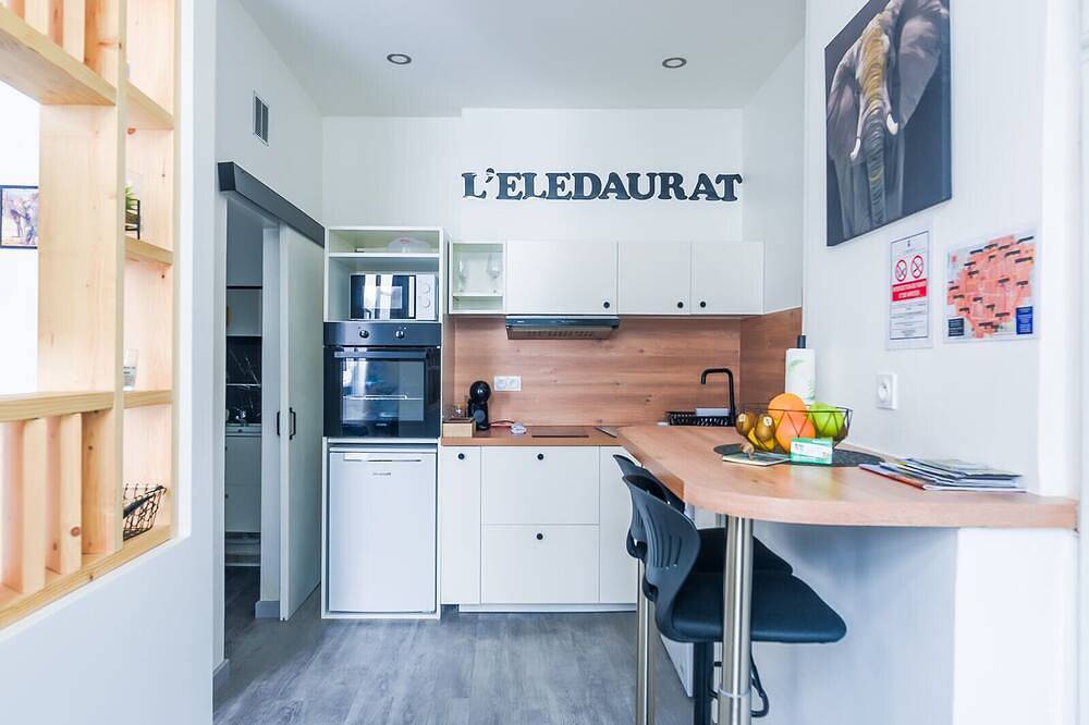 Appartement entier, L’Eledaurat – Studio cosy au cœur de Riom • Netflix & Prime Video in Riom, Parc naturel régional des Volcans d'Auvergne