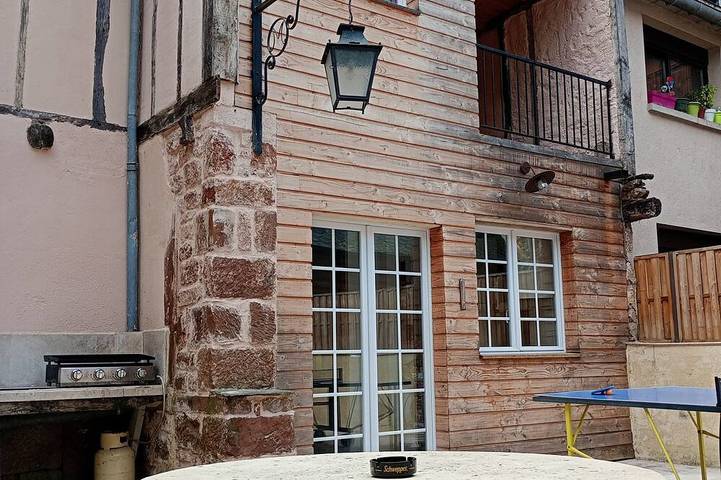 Gite Le Mansois in Marcillac-Vallon, Aveyron (desambiguación)