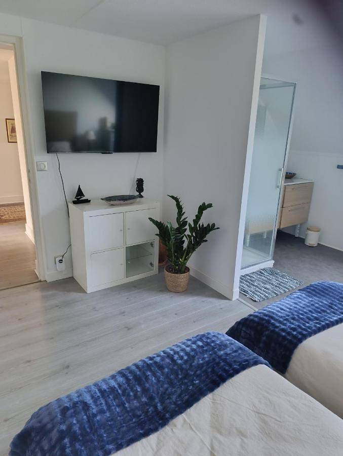 Triple Room with Private Bathroom in Saint-Nazaire, Côte d'Amour