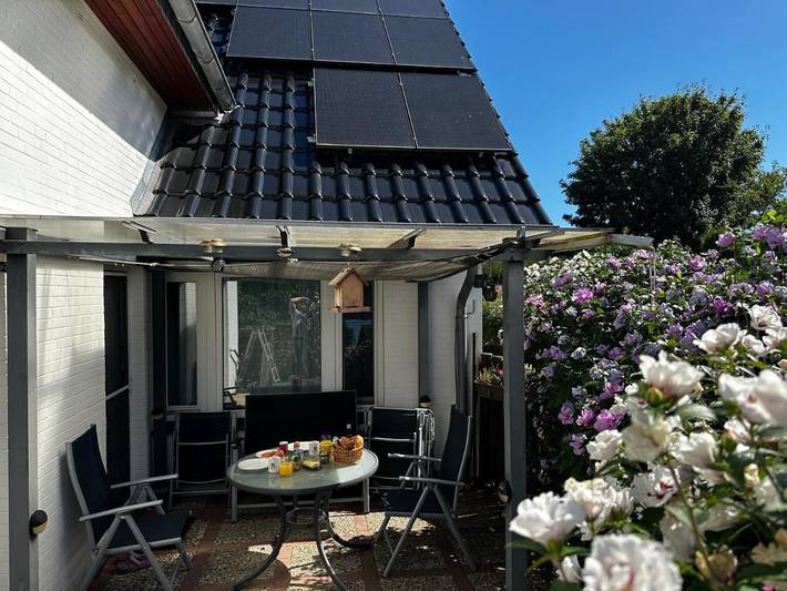 Ferienwohnung für 3 Personen, mit Terrasse und Garten sowie Ausblick in Schuby