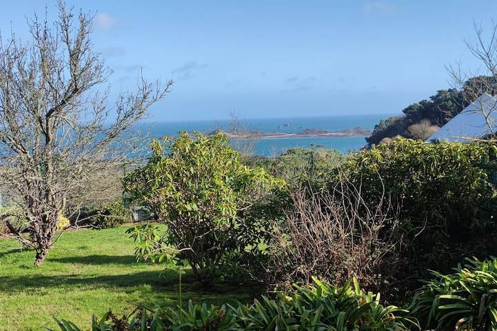 Location de vacances pour 12 personnes, avec Balcon et Jardin dans L'Embarcadère (Ploubazlanec)
