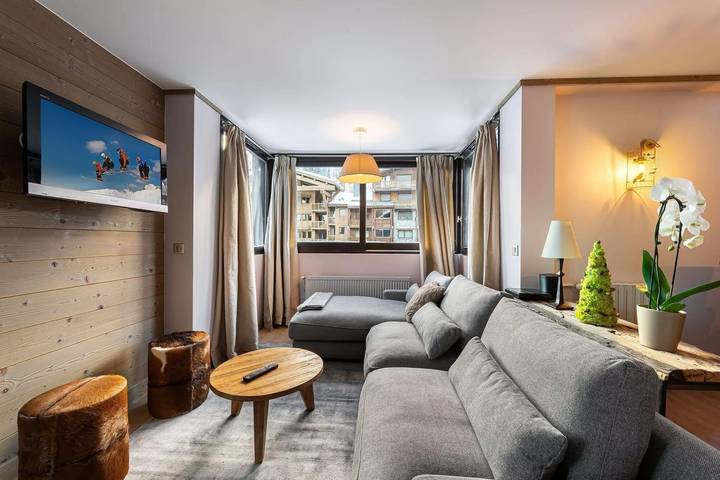 Gîte pour 6 personnes dans Office De Tourisme De Val D Isere - 2