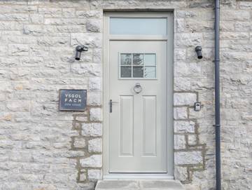 Cottage for 4 People in Benllech, Isle of Anglesey, Photo 1