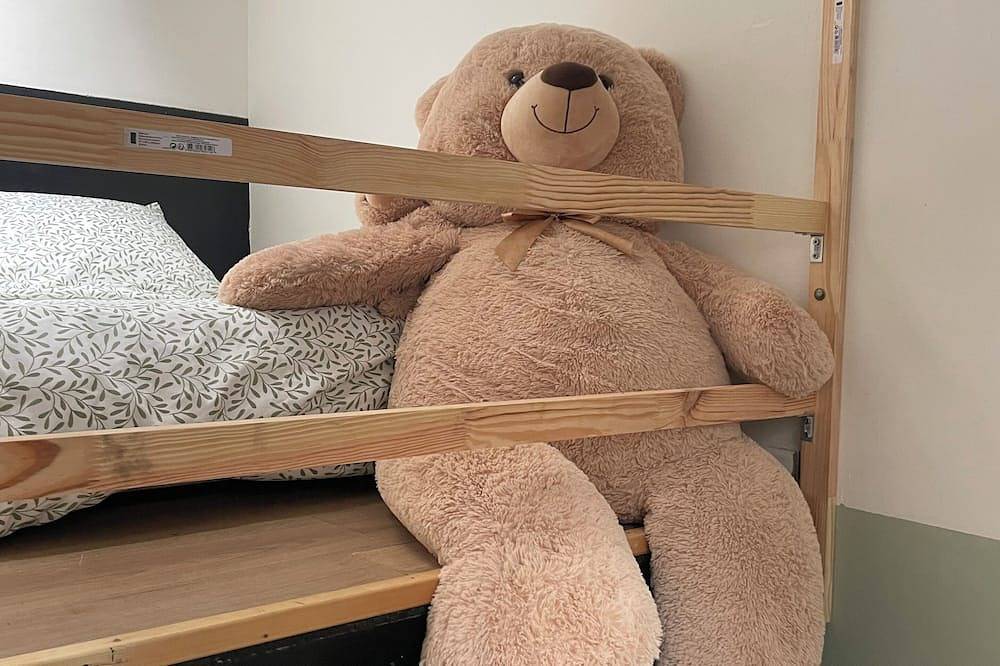 Ganze Wohnung, The jungle room in Troyes, Aube