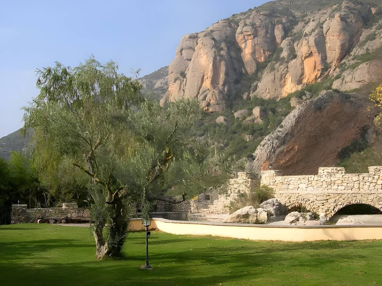 Landhaus 'Casa Rural Can Sisquet' mit Bergblick, privatem Pool und Wlan in Camarasa, Noguera