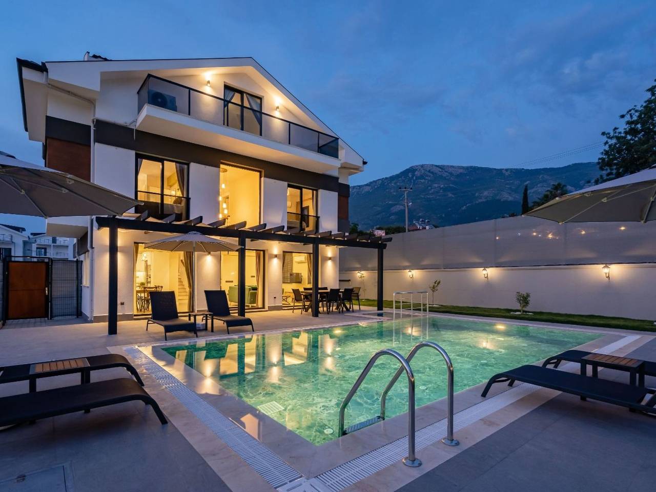 Casa de vacaciones para 6 personas con balcón in Fethiye, Muğla