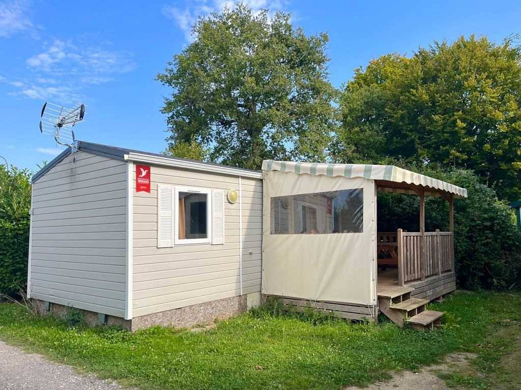 Camping 2 étoiles - ccbabhg in Angicourt, Oise