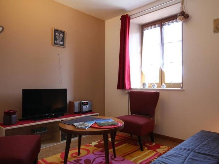 Gemütliches Haus im Morvan, 2 Schlafzimmer, Haustiere erlaubt, privater Parkplatz in Ouroux-en-Morvan, Naturpark Morvan