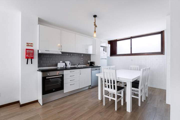 Location de vacances pour 8 personnes, avec Balcon dans Marinhas - 4