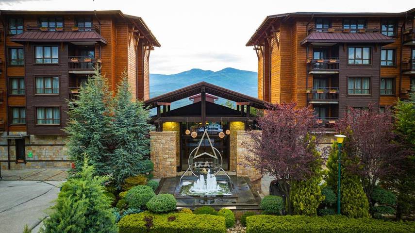 Hôtel pour 4 personnes, avec jardin et sauna ainsi que piscine et jacuzzi, adapté aux familles