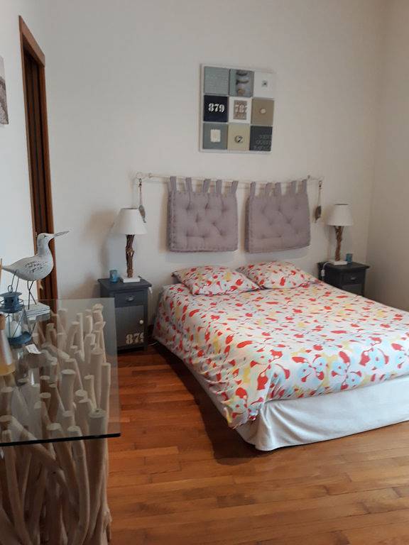 Chambre d’hôte pour 2 personnes, avec jardin et piscine