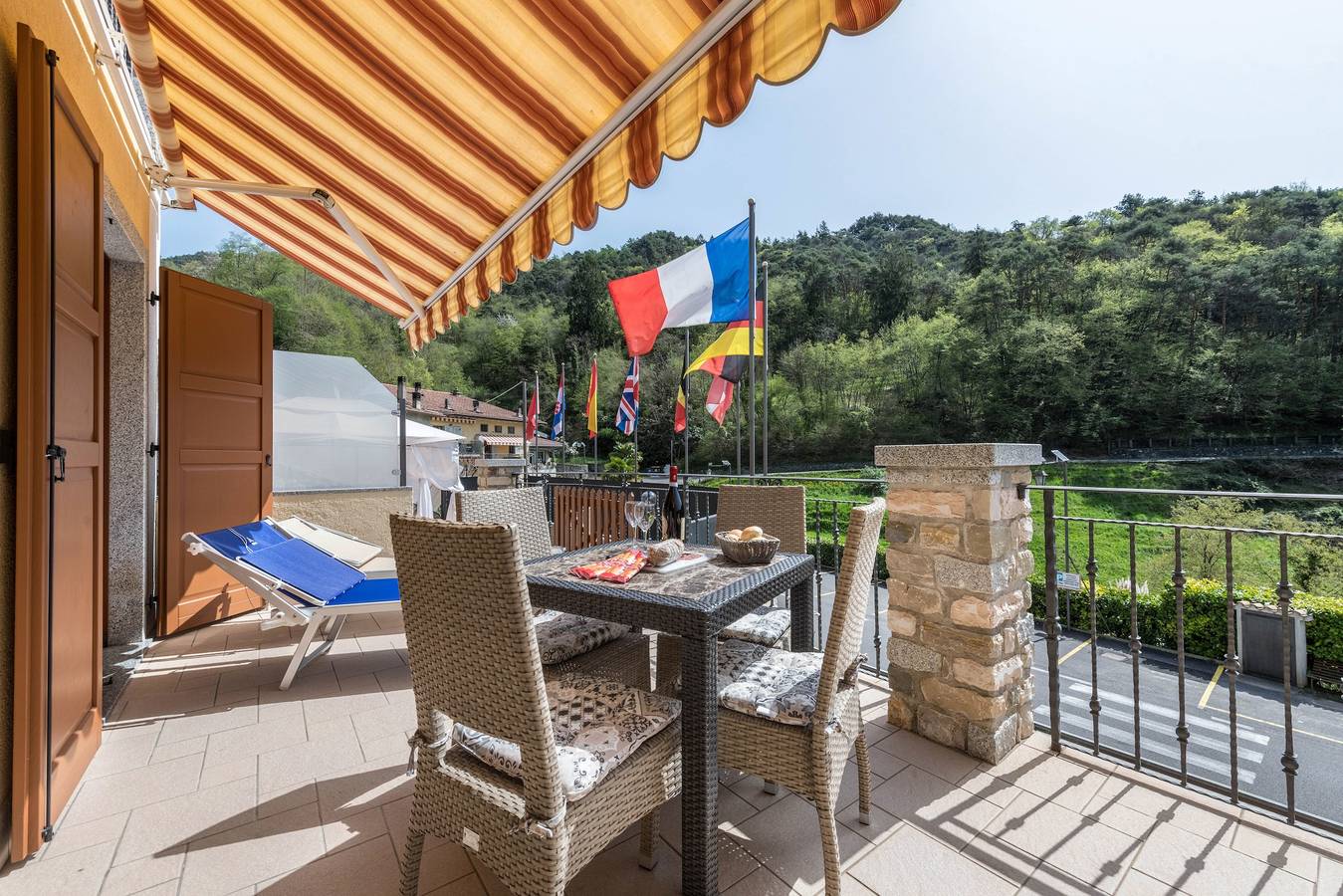 Ganze Wohnung, Schöne Ferienwohnung "Residenz Tatiana A4" mit Pool, Terrasse in Tremosine, Gardasee-Berge