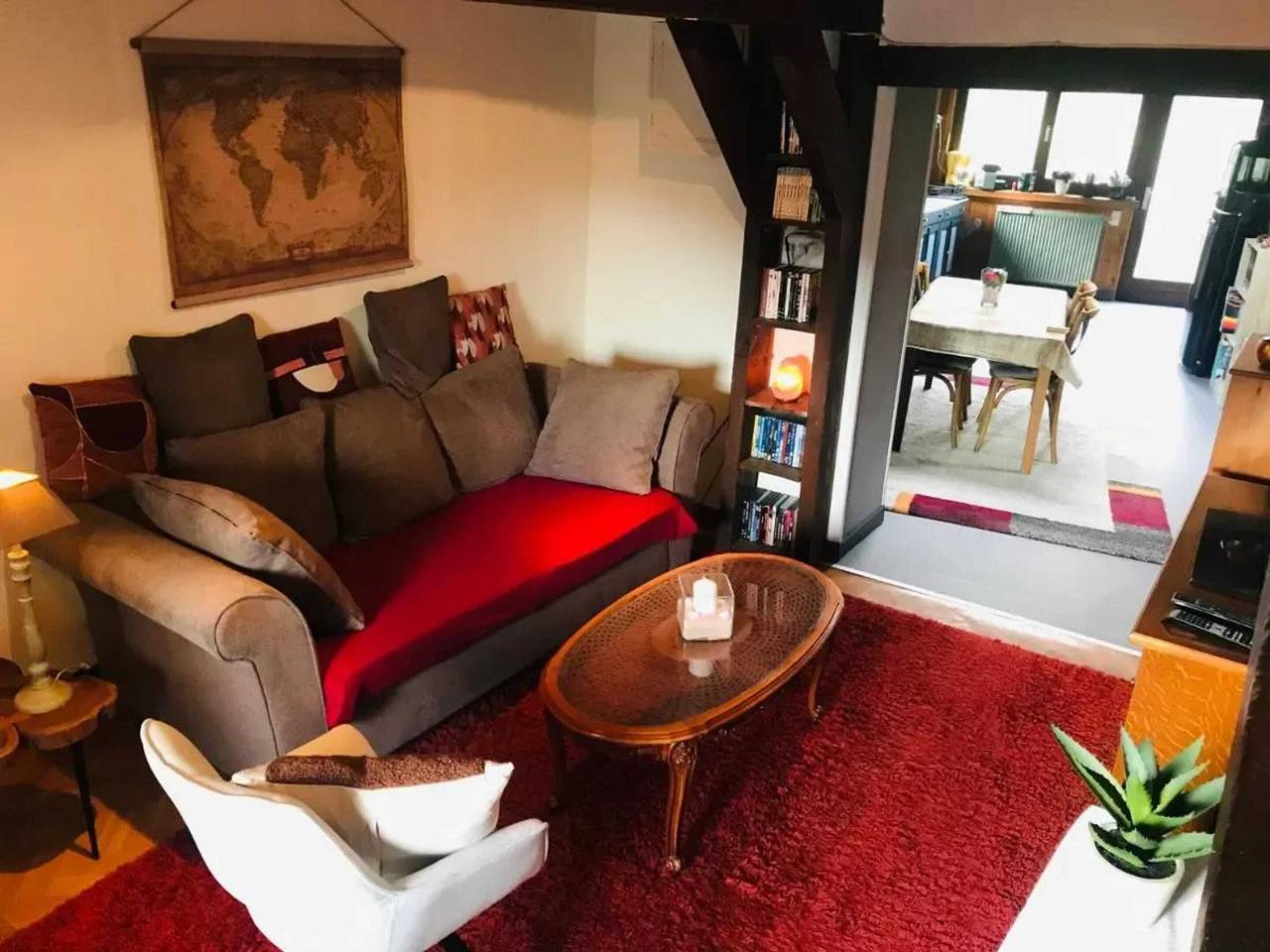 Maison familiale à Thon, jardin et terrasse 100 m² in Andenne, Région de Namur