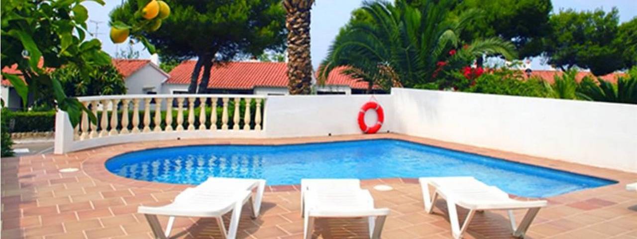 Ferienhaus für 6 Personen, mit Balkon und Garten sowie Pool in Son Bou - 2