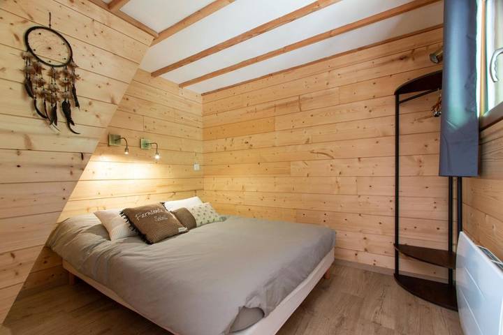 Chambre d’hôte pour 4 personnes, avec piscine ainsi que vue et jardin dans Parc naturel régional des Préalpes d'Azur - 4