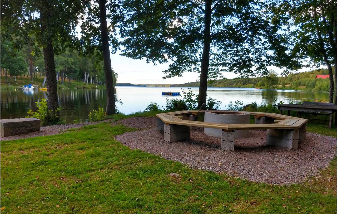 Hus för 5 Personer med trädgård in Örebro leatna