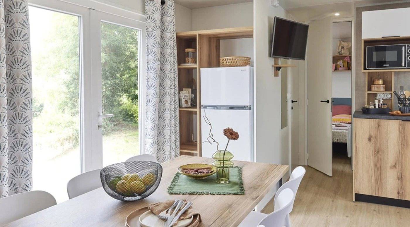 Zecamping 4* espace aquatique locatif Tv Lv clim 40m2 in Challans, Valle del Loira