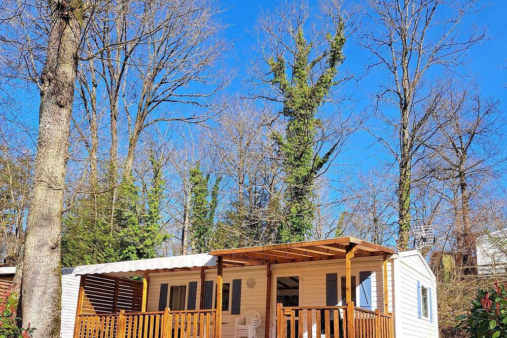 6-person air-conditioned mobile home in a 23-hectare 3* campsite in the heart of nature in Saint-Chéron, Essonne