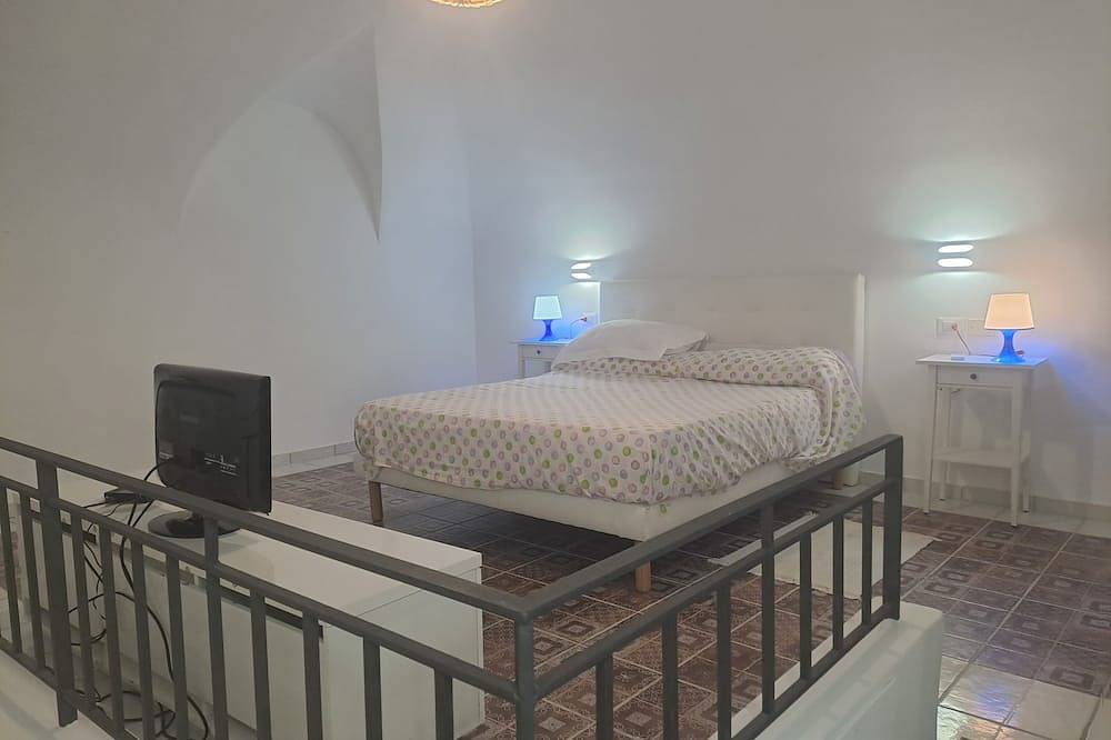 Apartamento entero, ¡Encantador apartamento en Forio d'Ischia a pocos minutos del mar, en el centro! in Forio, Ischia