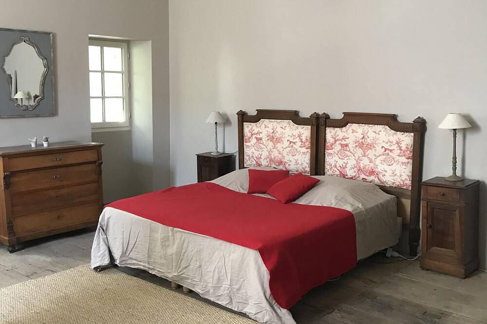 Maison de Famille récemment rénovée in Lalinde, Périgord Pourpre