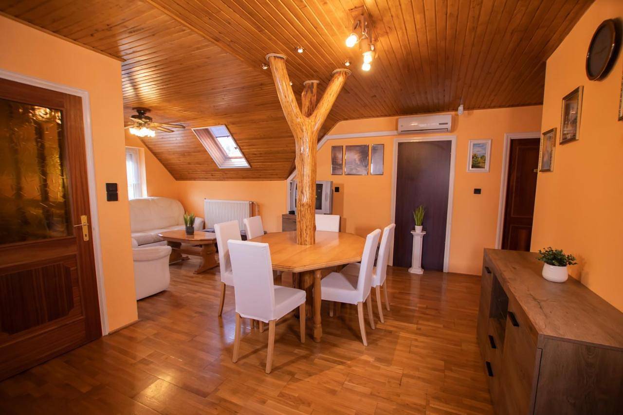 Ganze Wohnung, Apartment with Balcony in Balatonszentgyörgy, Plattensee Südufer