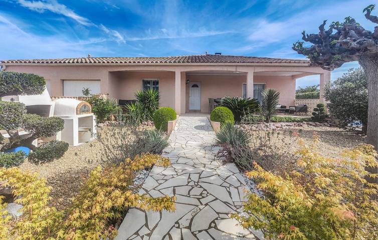 Location de vacances pour 6 personnes, avec jardin ainsi que piscine et terrasse, animaux acceptés à Cessenon-sur-Orb - 2