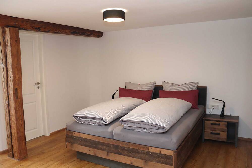 Ganze Wohnung, Ferienwohnung Eder-Ufer 1 - Ferienwohnungen Eder-Ufer in Hemfurth-Edersee, Edertal