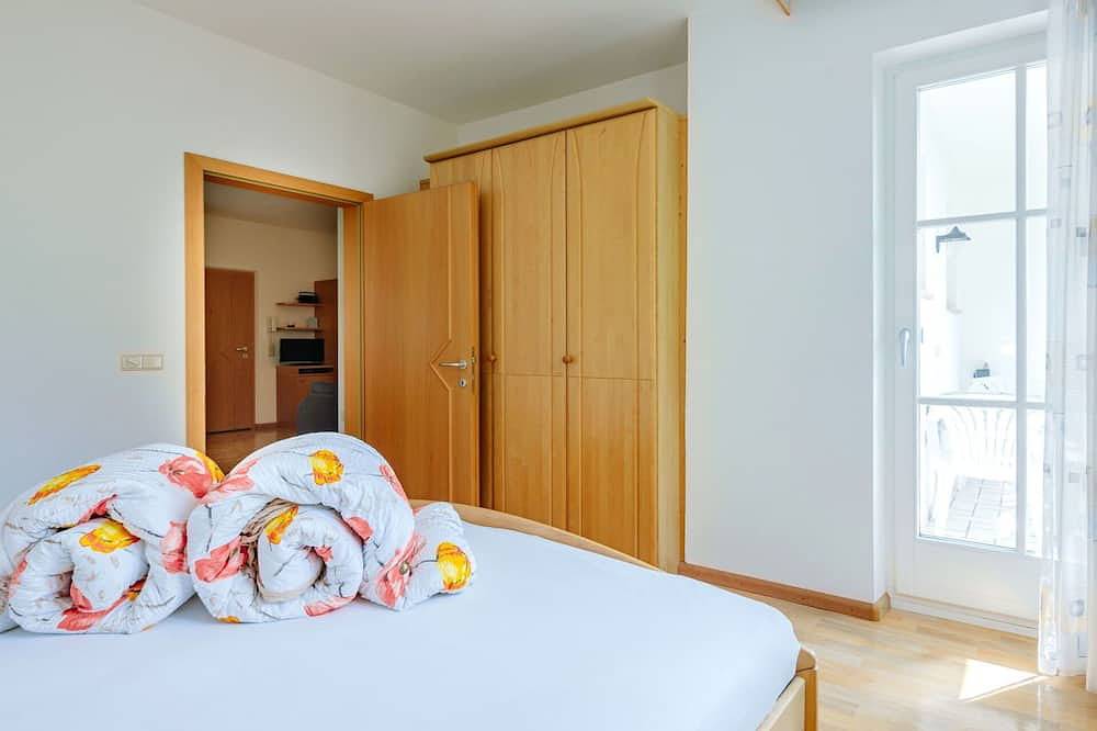 Ganze Wohnung, Gemütliche Wohnung für 4 Leute mit  W-Lan, Pool, Tv und Innenhof in Andrian, Nonsberggruppe