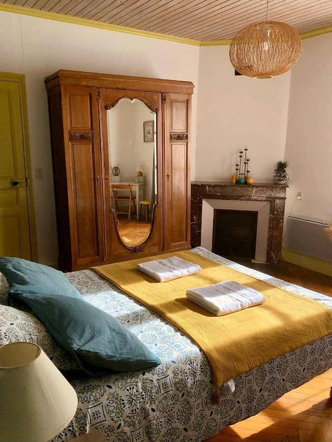 Location de vacances pour 2 personnes, avec jardin ainsi que piscine et vue à Fuilla - 2