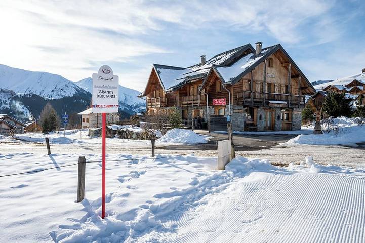Chalet pour 12 personnes, avec balcon à Albiez-Montrond