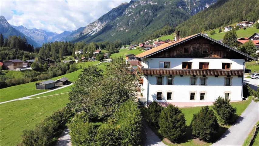 Ferienwohnung für 5 Personen, mit Terrasse und Garten