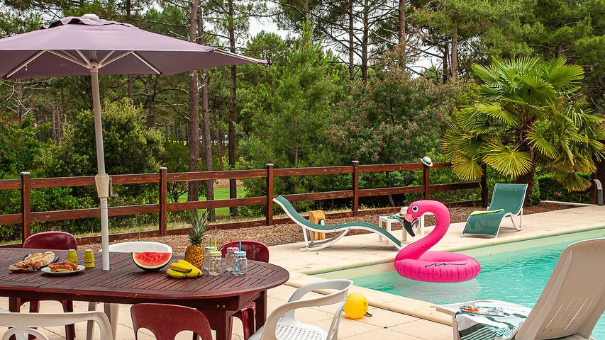 Villa pour 8 personnes, avec terrasse ainsi que vue et jardin à Lacanau